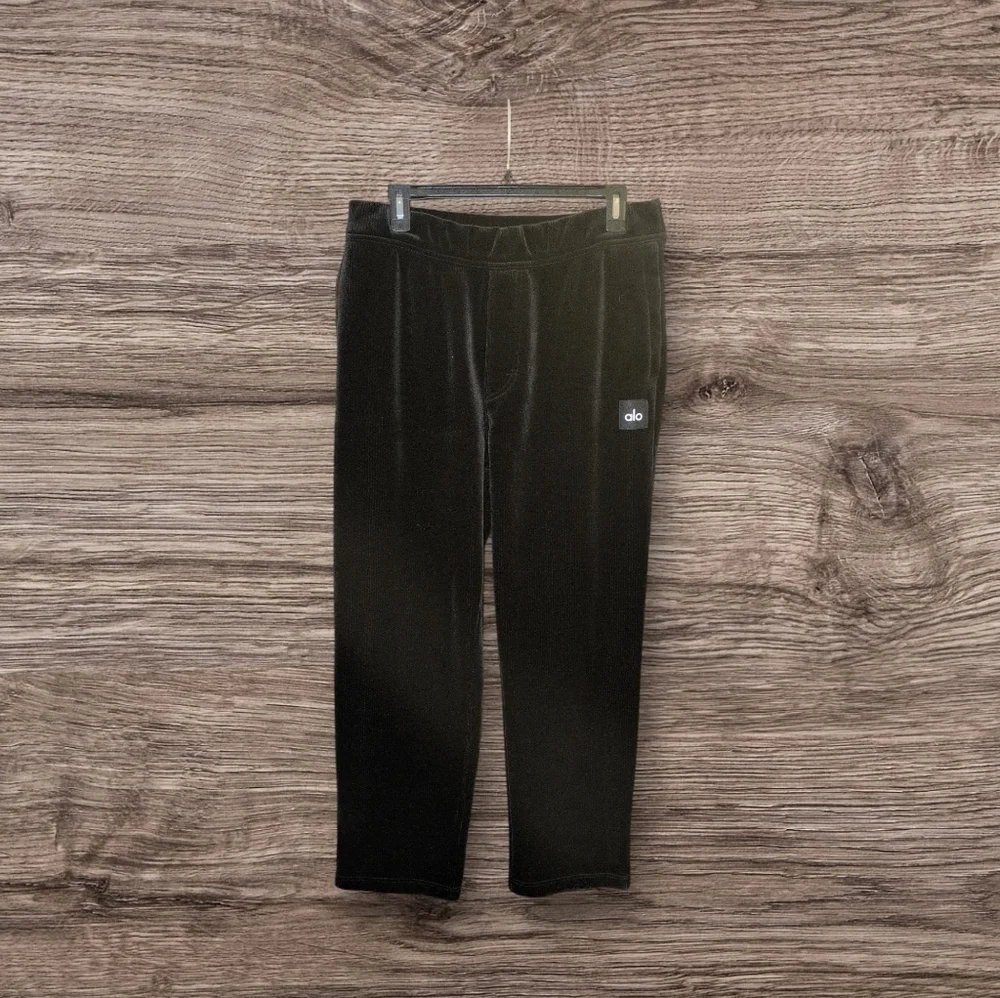 Alo Yoga Chenille High-Waist Wide Leg Chalet Pant